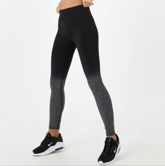 CVG Seamless Squat Proof Ombre Leggings Black Grey Gradient Women's XS - Picture 1 of 6
